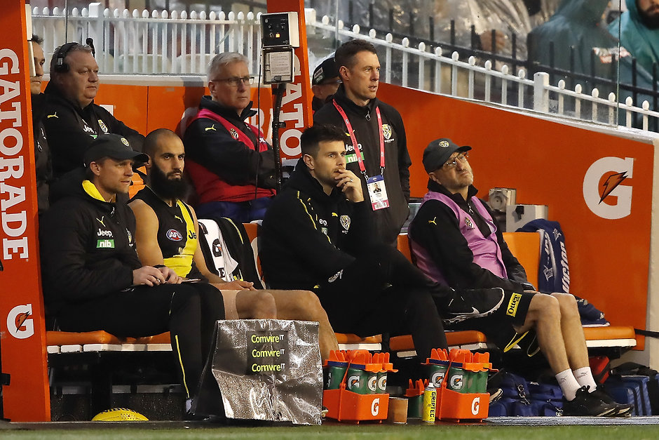 Hamstring injury ends Cotchin's night