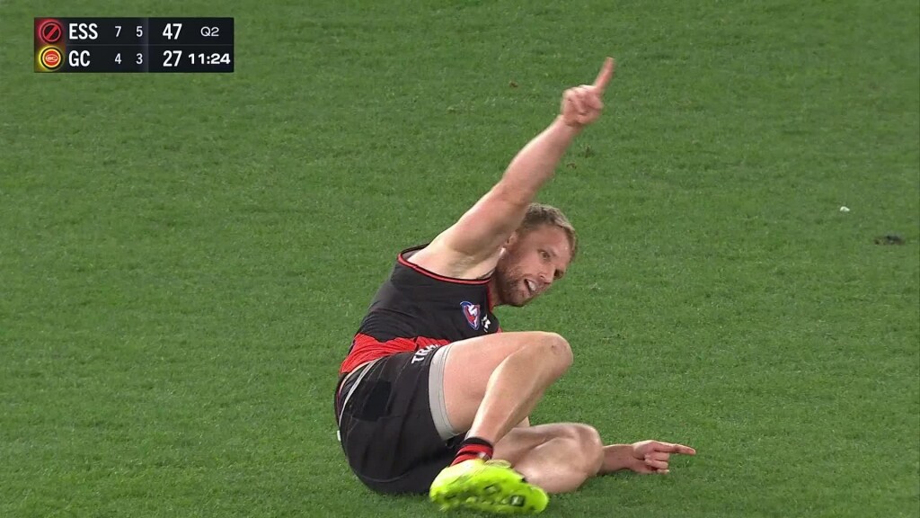 Stringer show begins with sumptuous strike