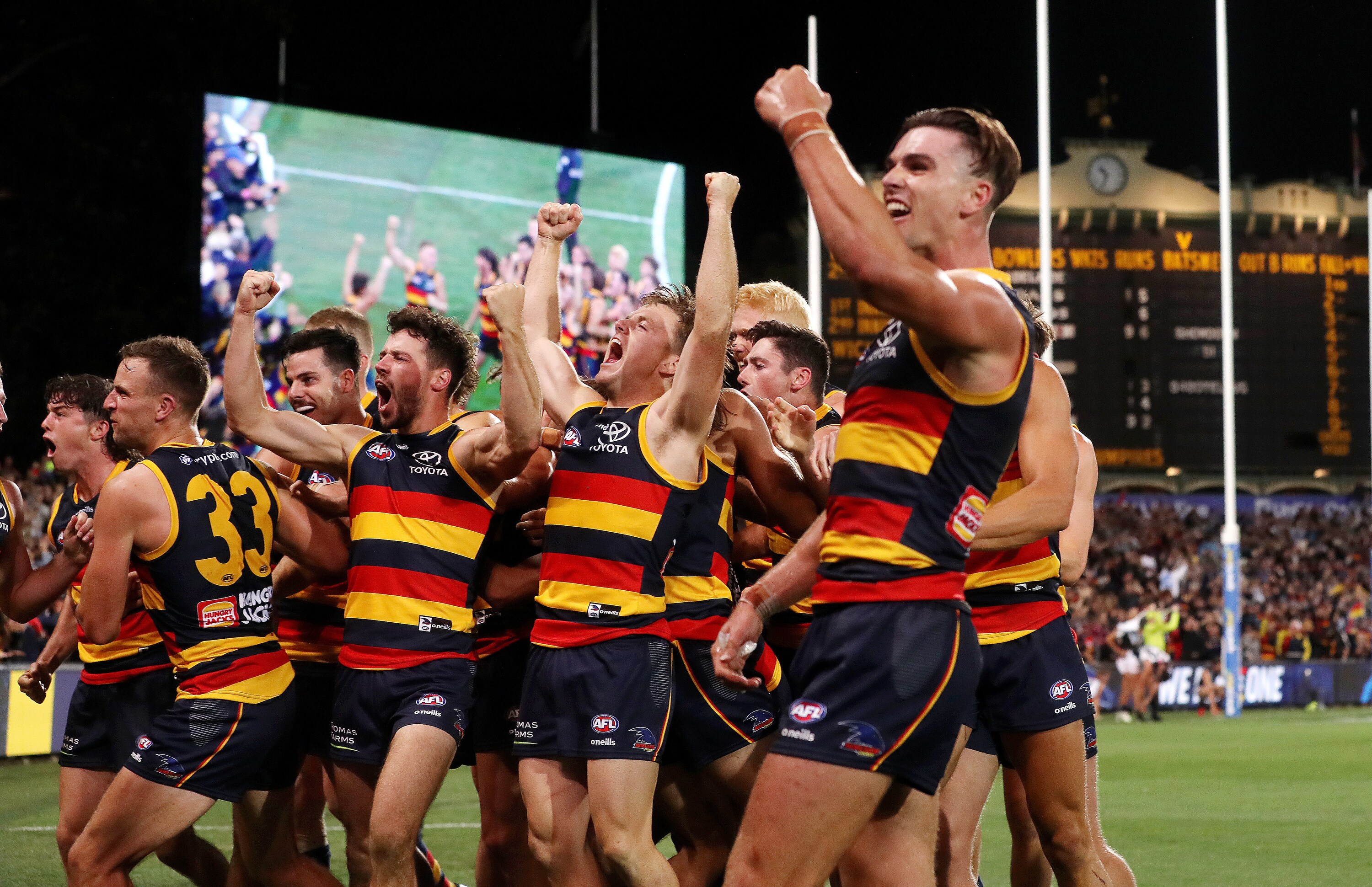 Bragging rights on the line as Crows eye rare Showdown double
