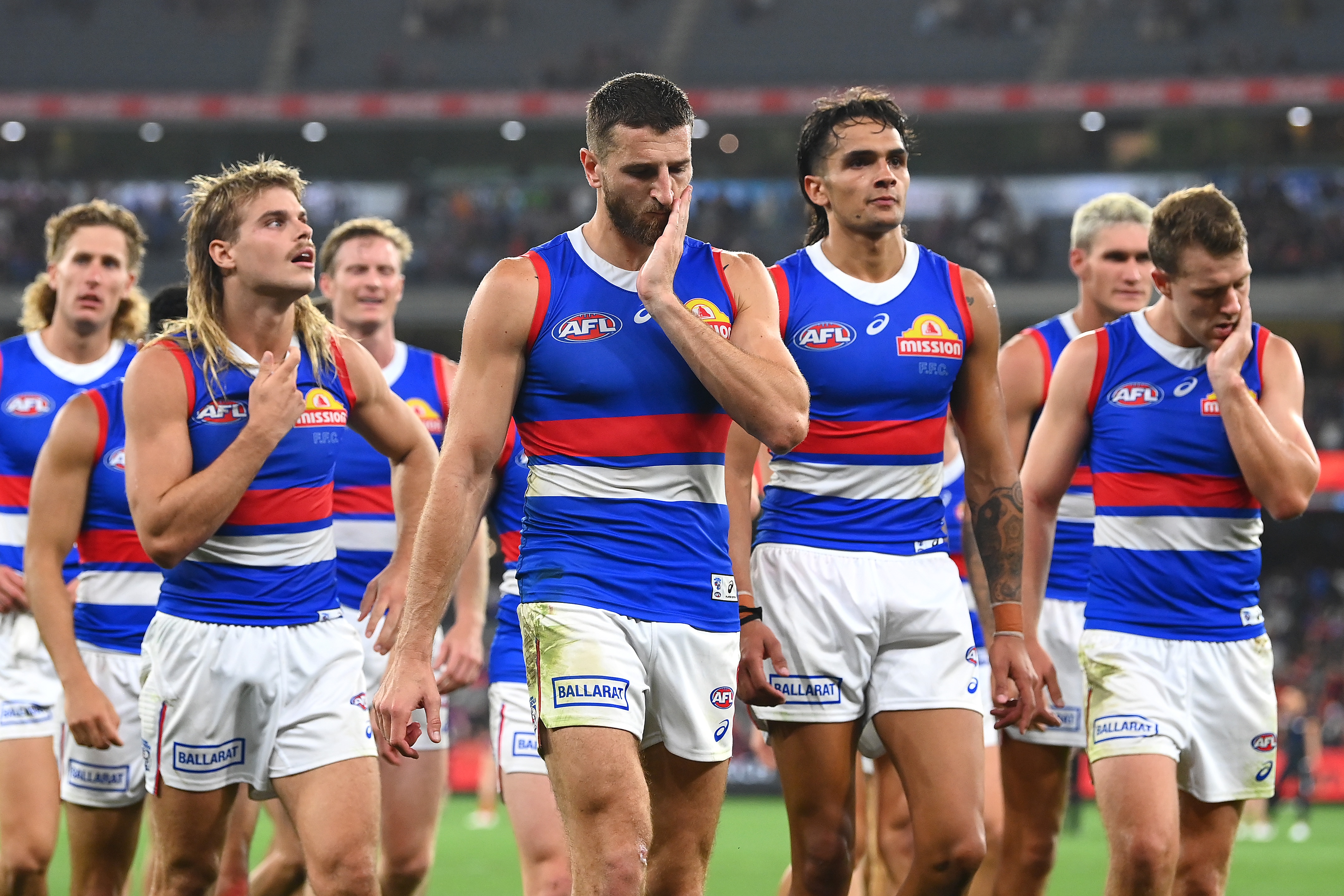 Dogs, Lions left needing to defy history after R1 thrashings