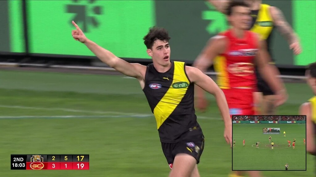 Rhyan Cook Ryan wows with running ruck special