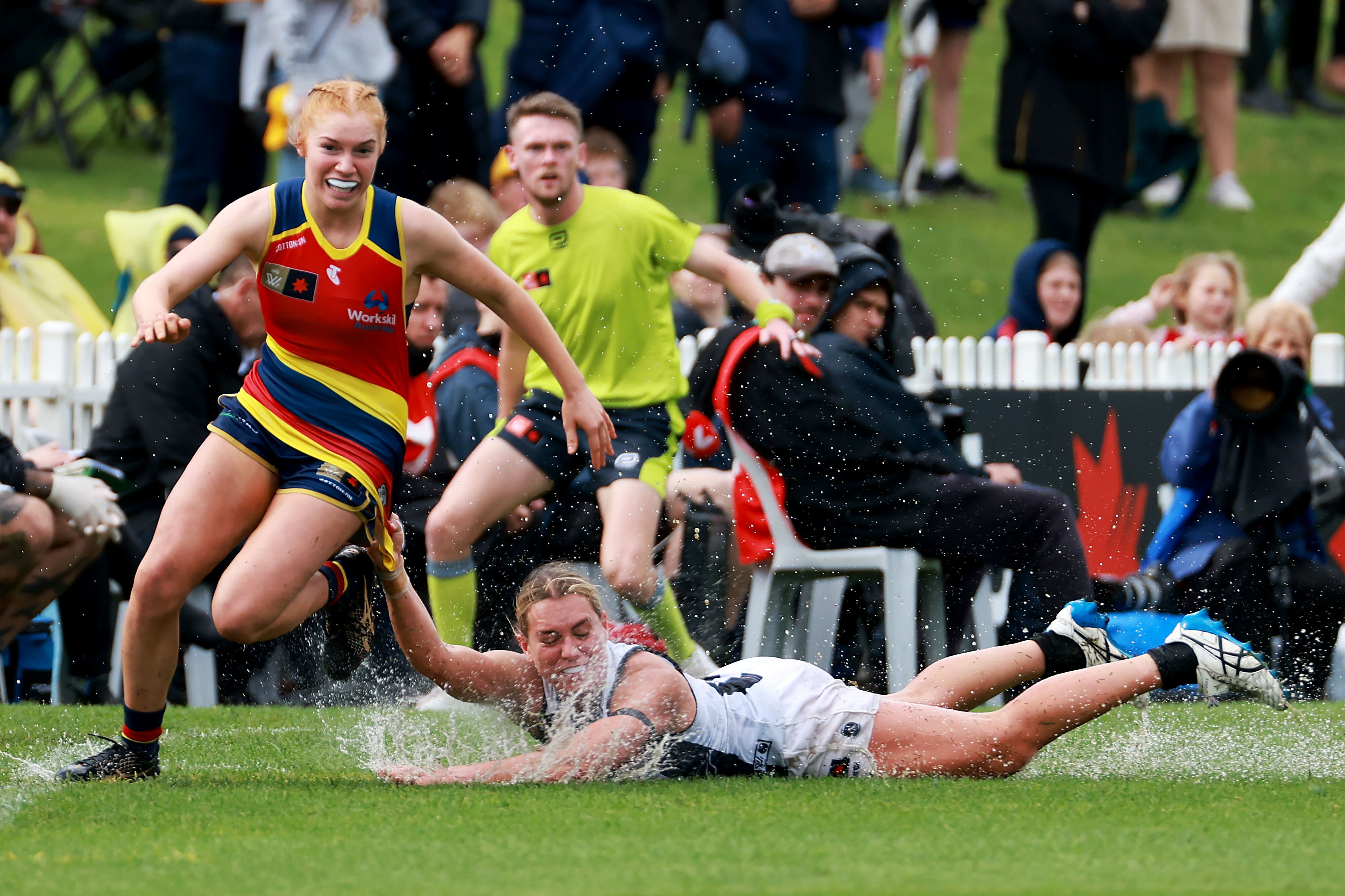 Crows relieved after 'truly bizarre day', Magpies fall short again