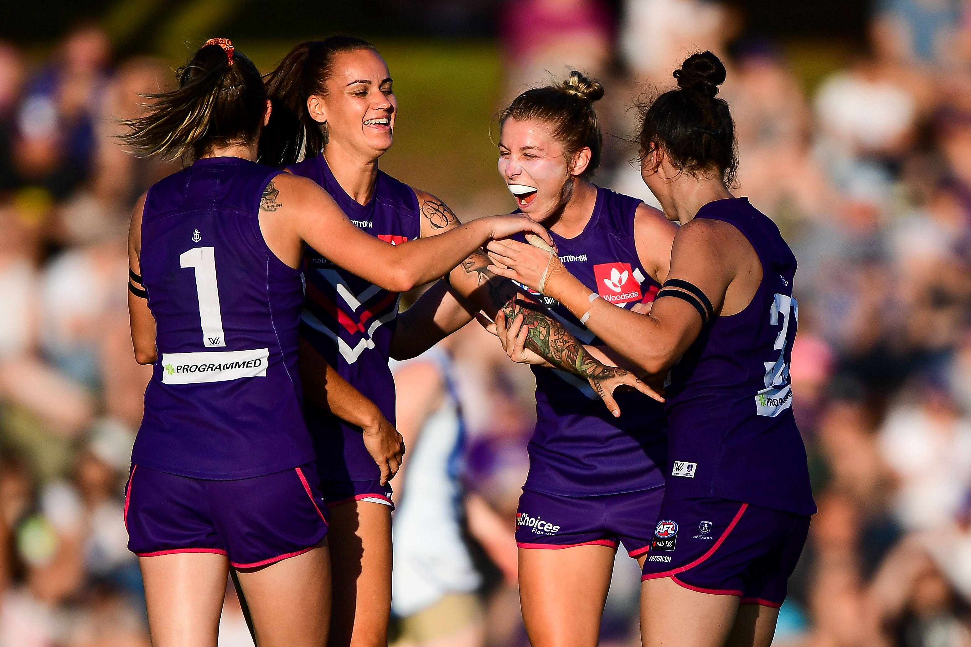 Match report: Dockers break Roos