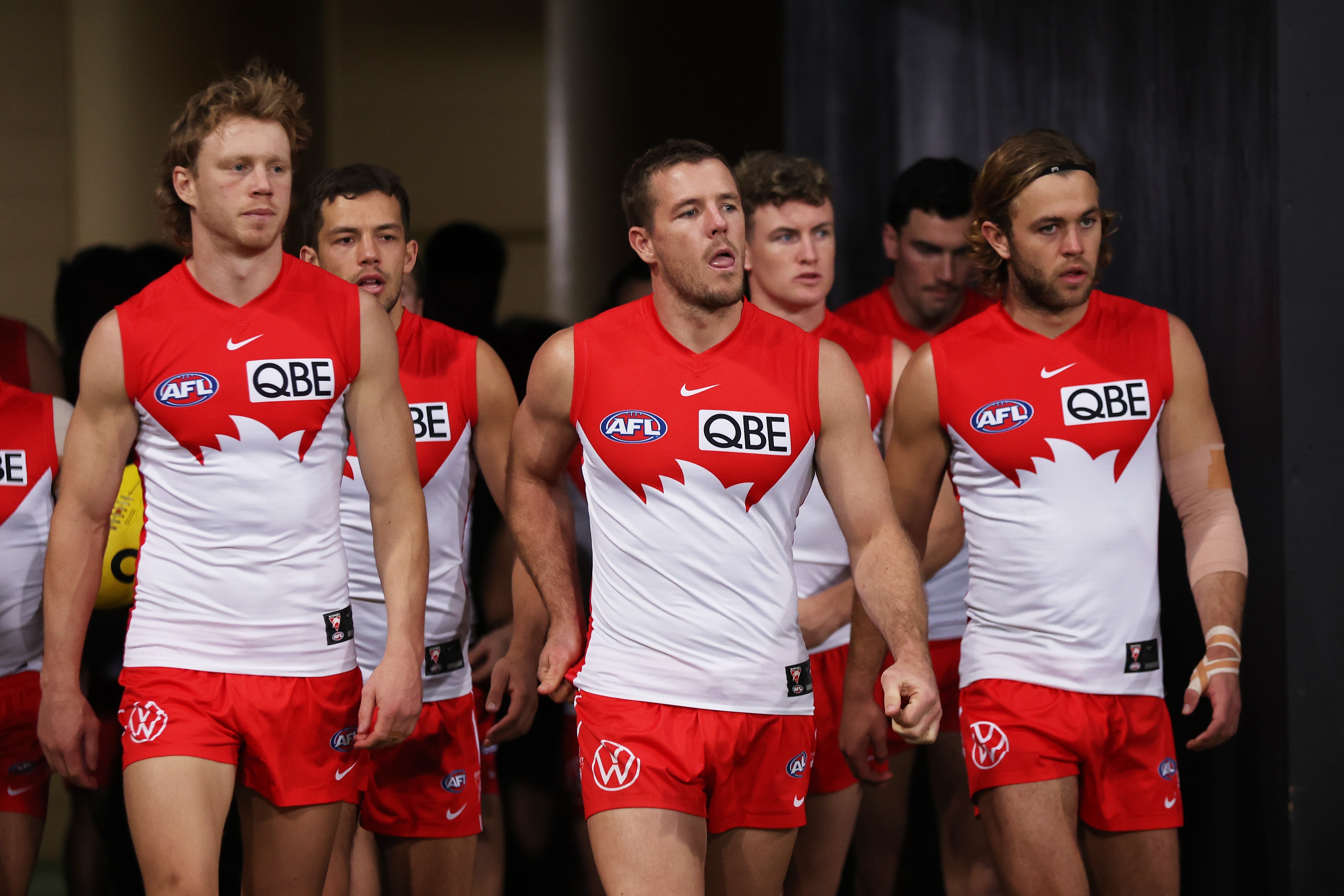 Breathtaking Swans' Simple Plan For Keeping Warner Out Of Eagles' Clutches Image in HD Breathtaking Swans' Simple Plan For Keeping Warner Out Of Eagles' Clutches Image in HD