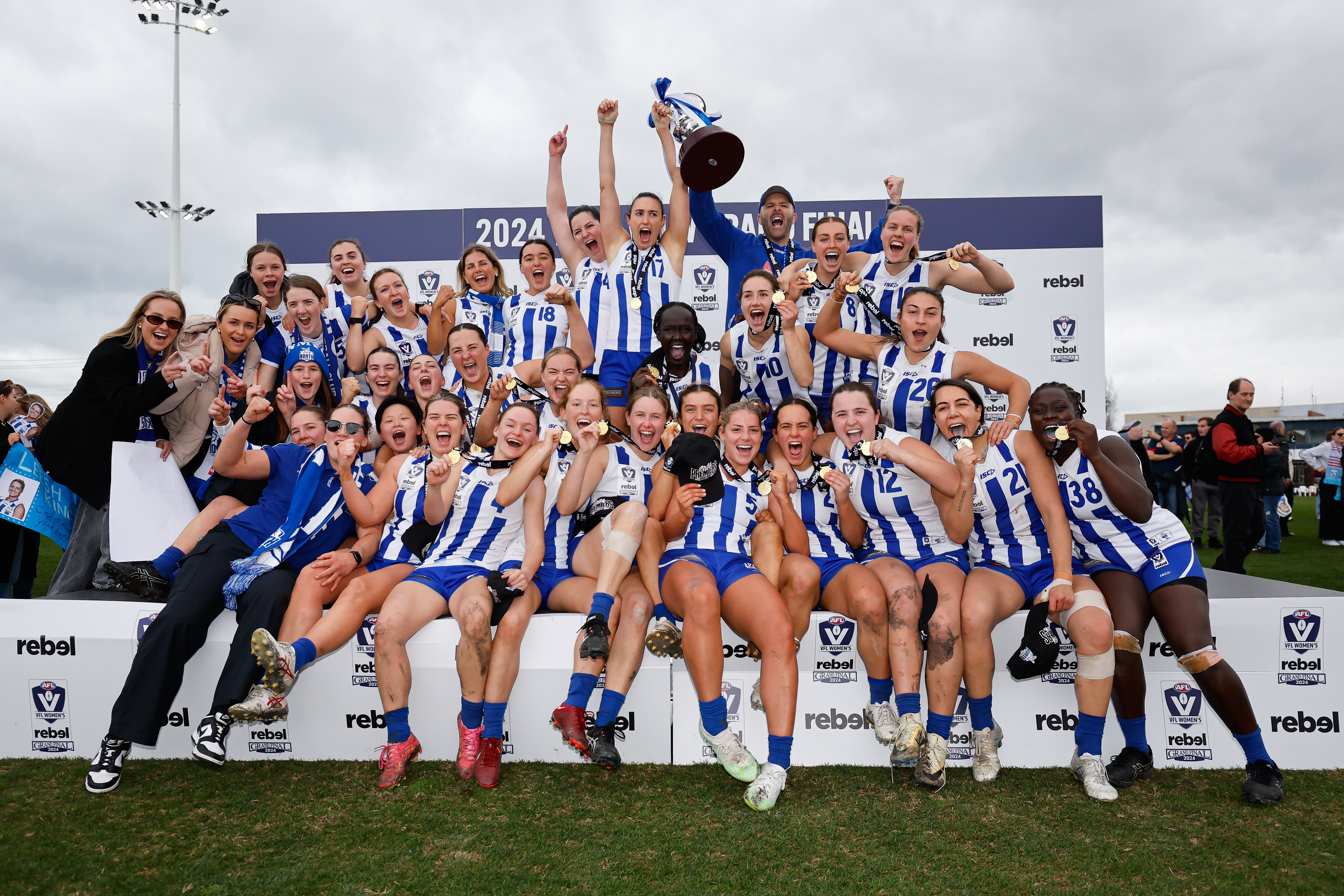 Roos bounce to premiership