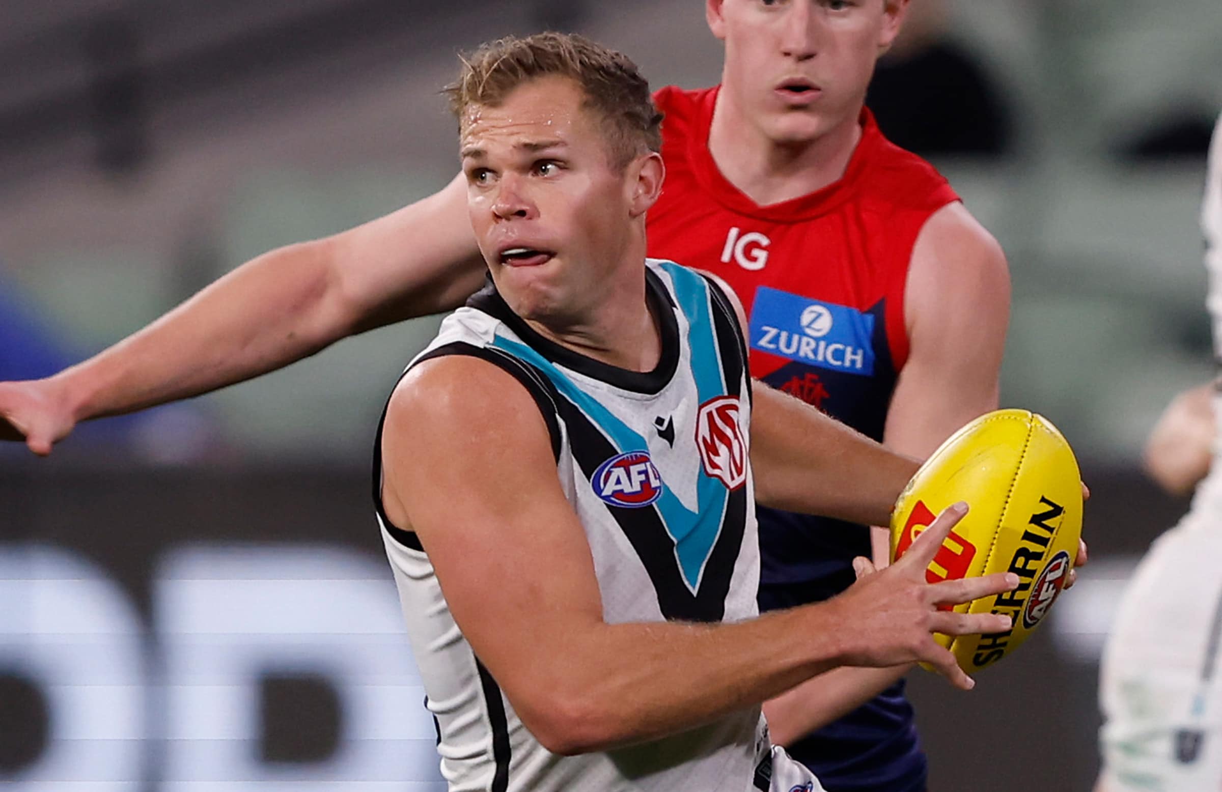 Power Dig Power dig heels in on Houston after Perryman chooses Pies