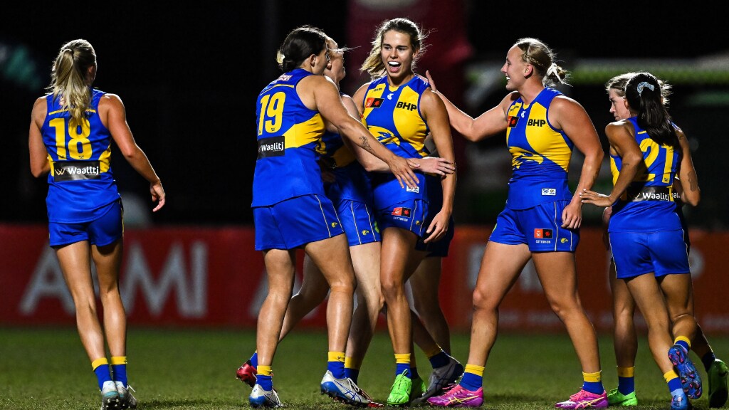Stellar Ella: Roberts runs riot early with so much class