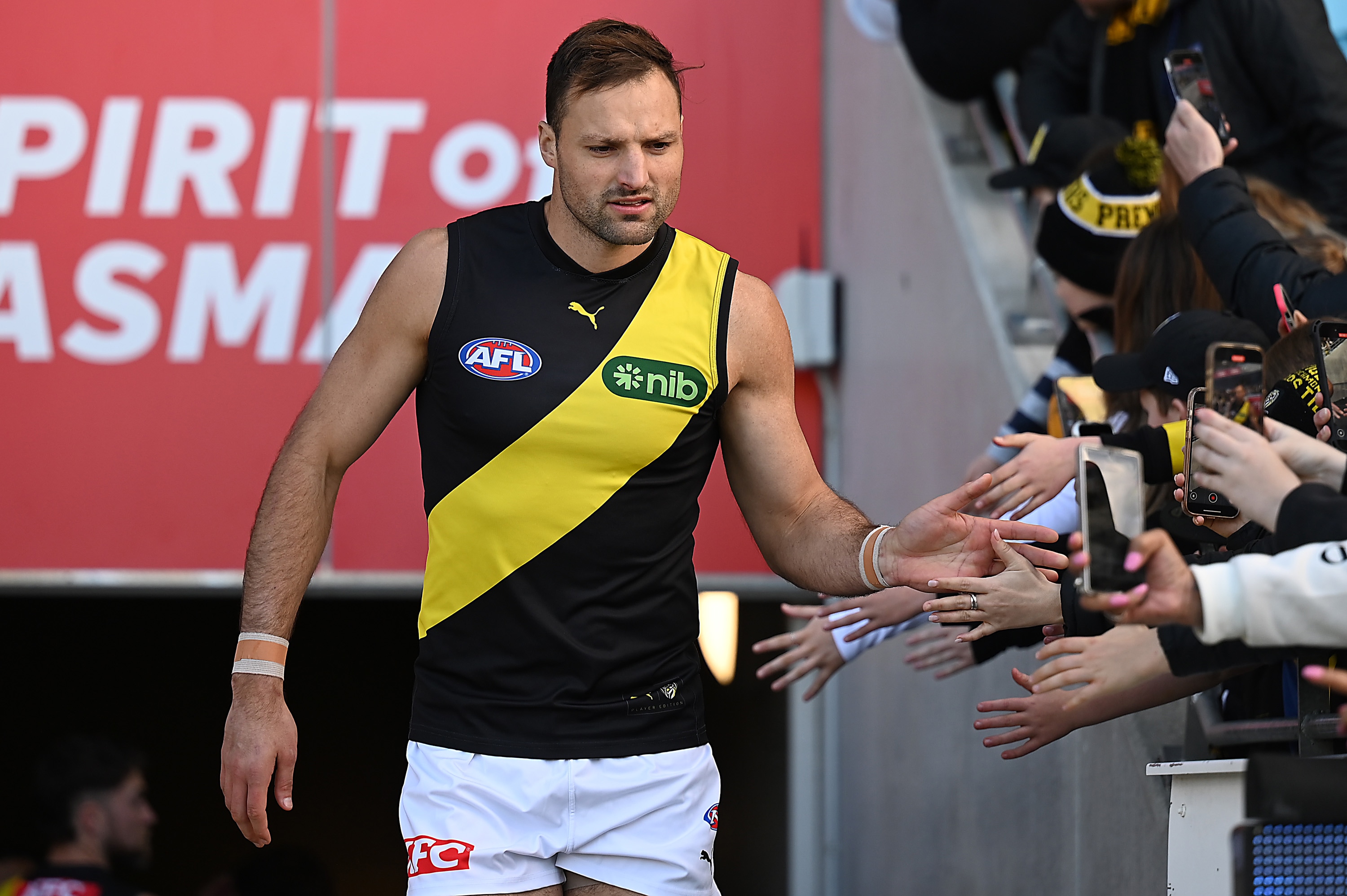 Tigers to play home game in Hobart in lucrative two-year deal