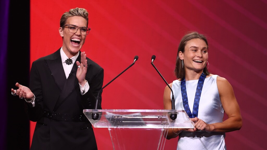 2025 AFLW Best and Fairest winner Ash Riddell's full acceptance speech