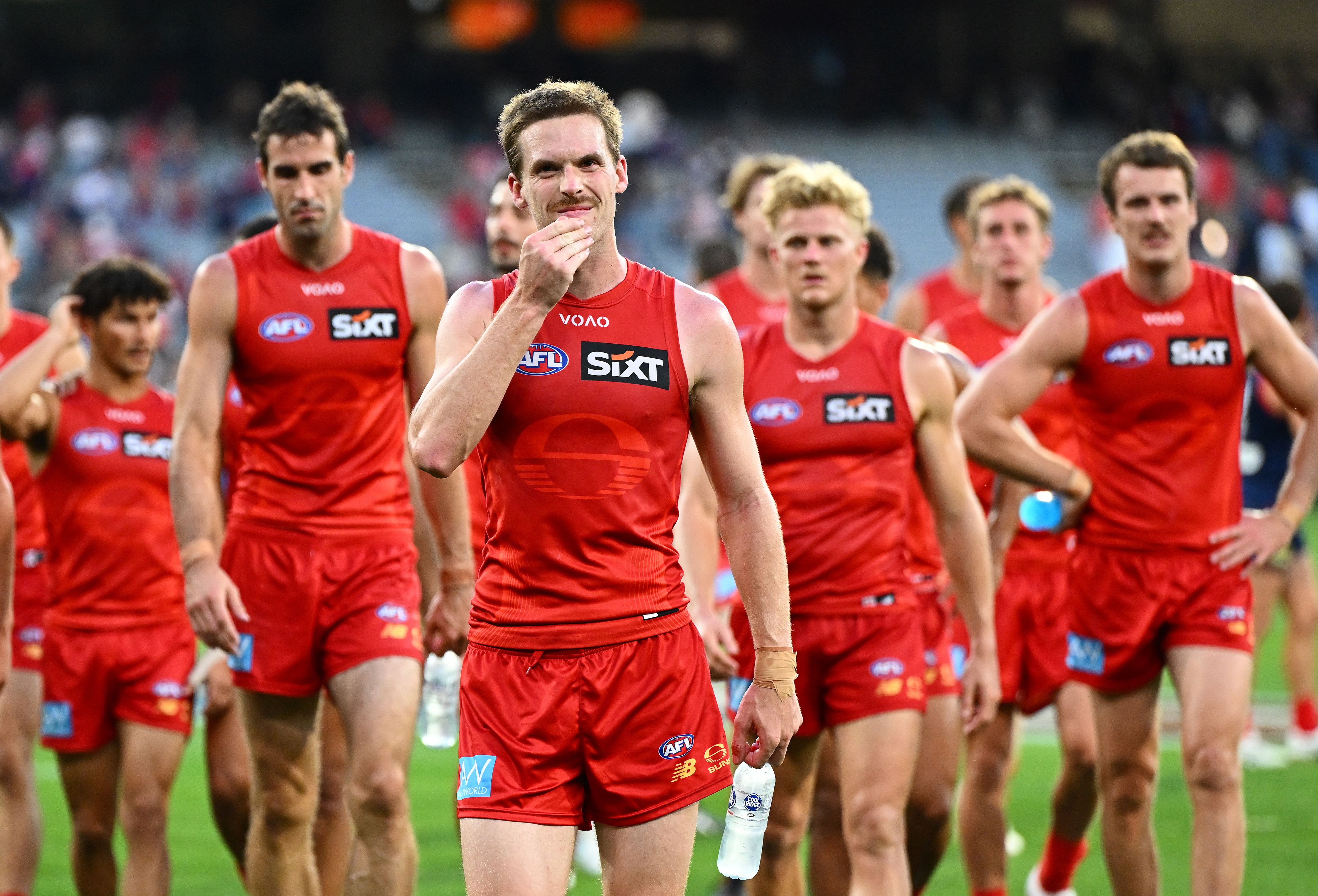 'Kicked in the nuts': Hardwick blasts Suns' contest work after Dees ...