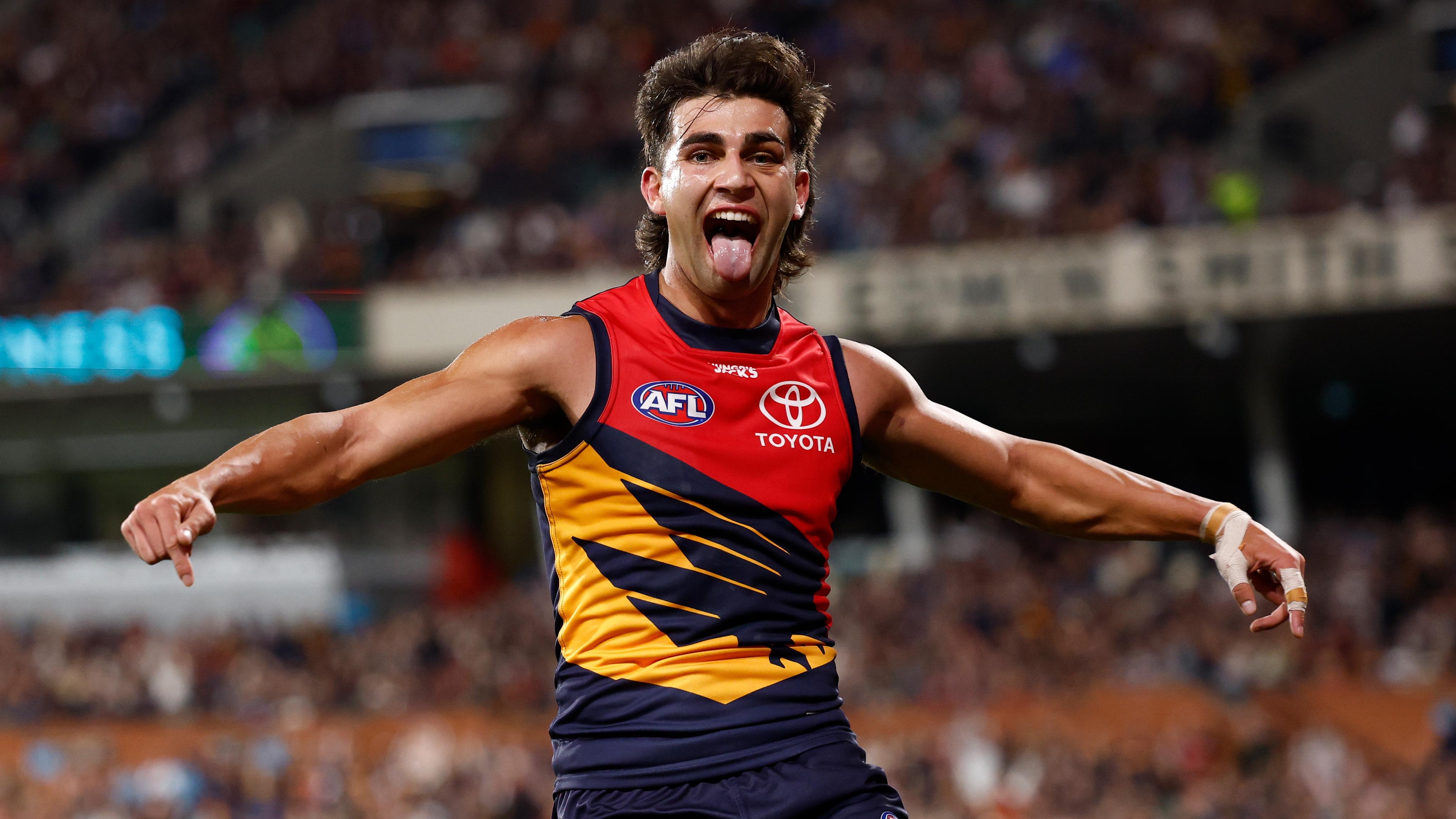 Crows snap losing streak to pile more pain on Blues