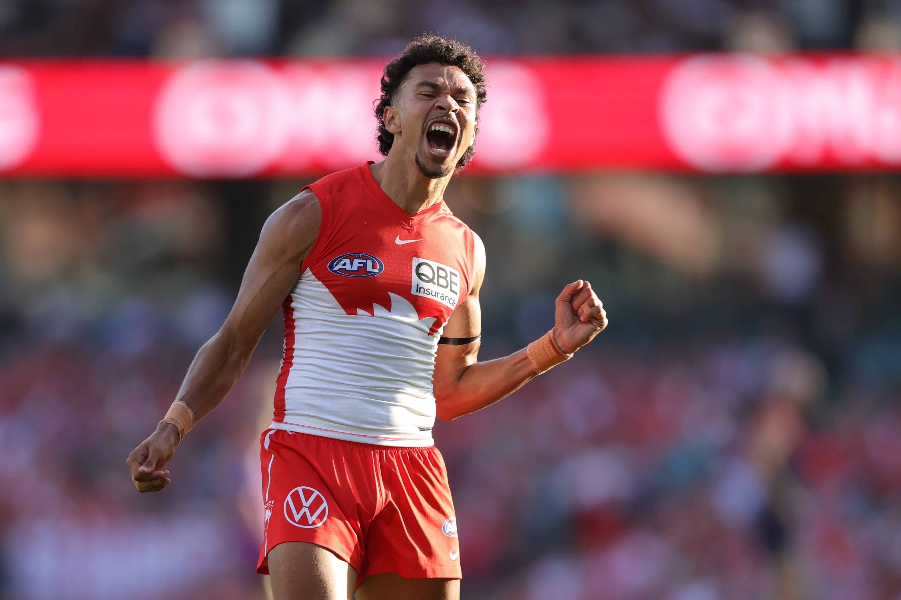 Sydney Swans Snap Melbourne's Unblemished Sunday Record with 17-Point Victory at SCG