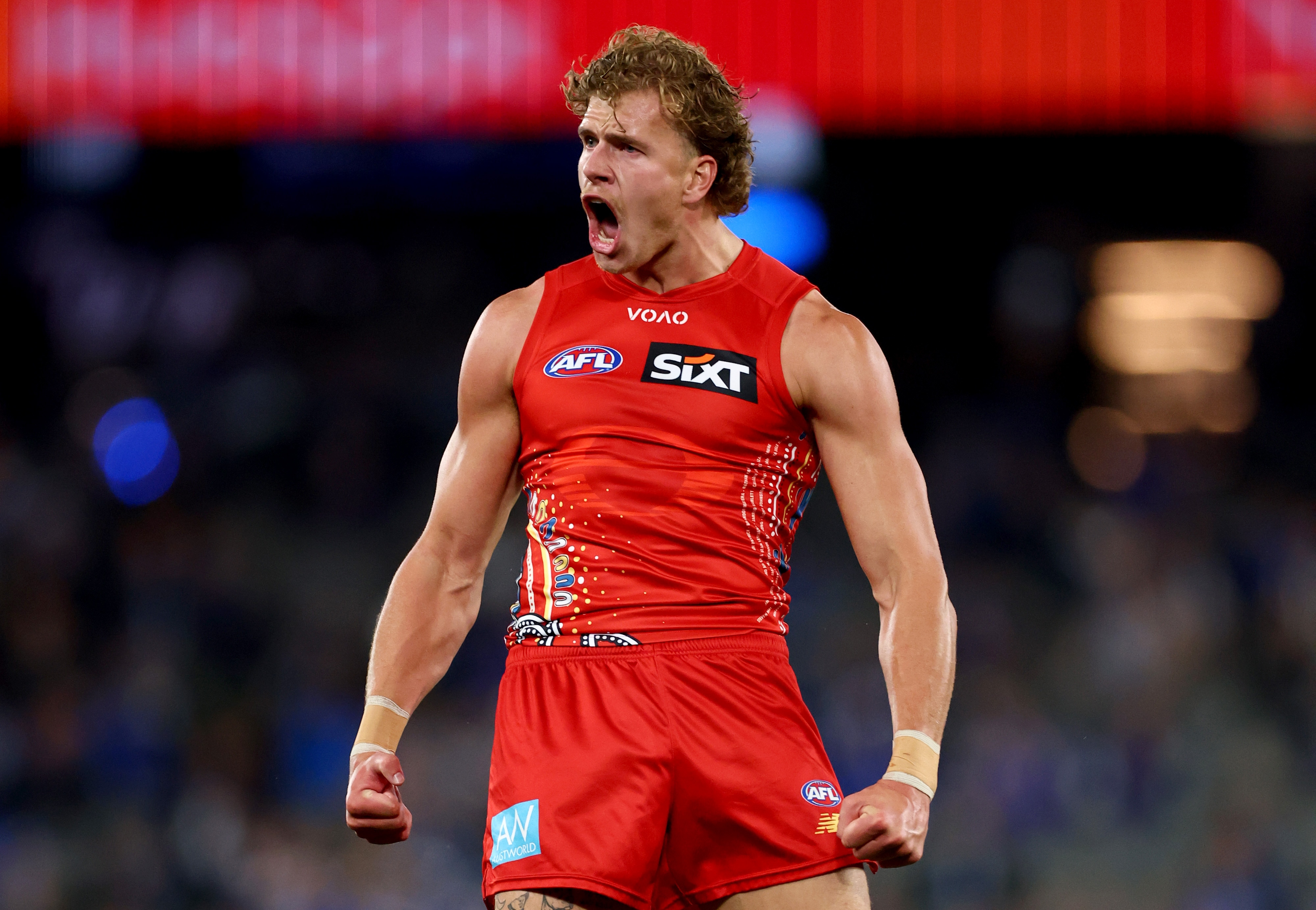 Bombers met with young Suns star just hours after Scott sacking
