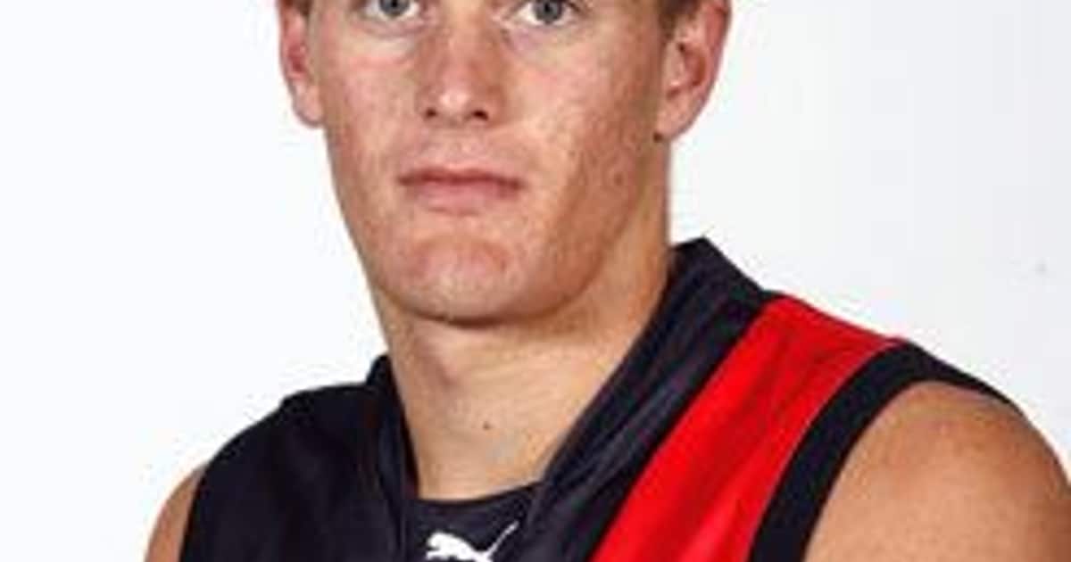Laycock out, Bellchambers to debut