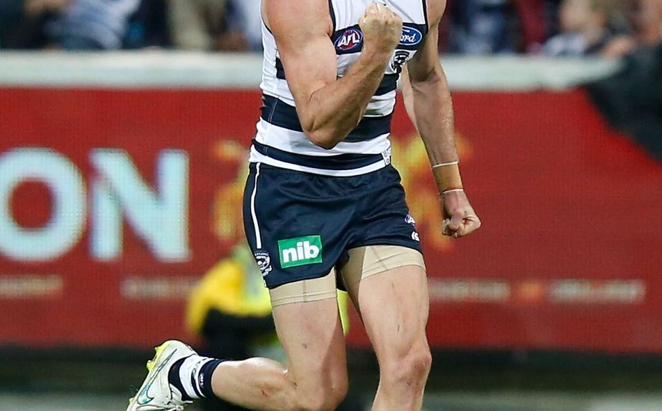 Courageous Cats Defy Injuries To Hold On Against Suns