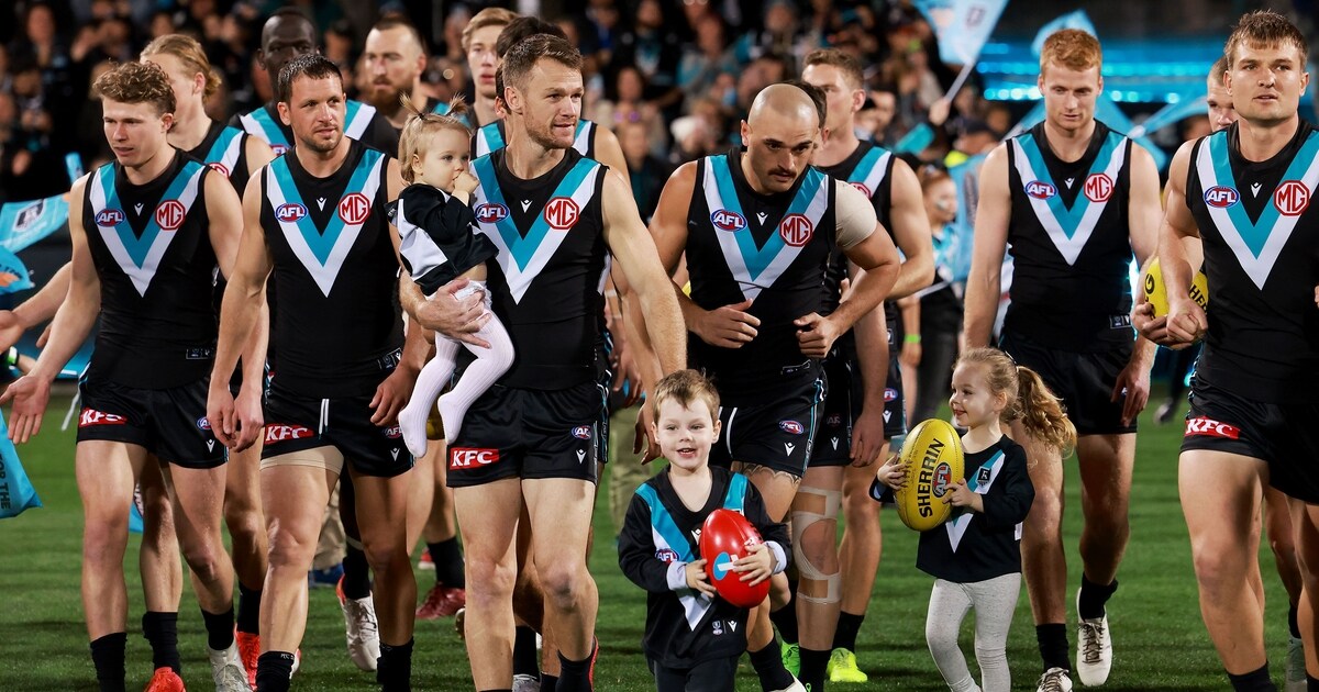 'You can't let go of people like Robbie' Ken Hinkley pays tribute to