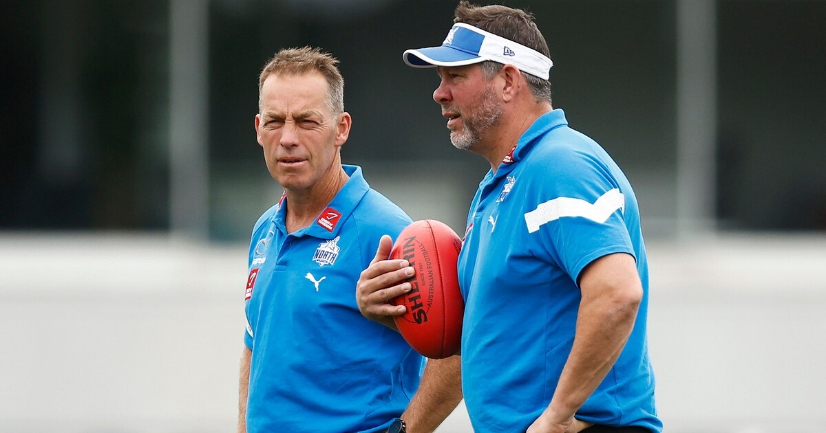 'I'm just keeping this seat warm': Brett Ratten giving Alastair ...