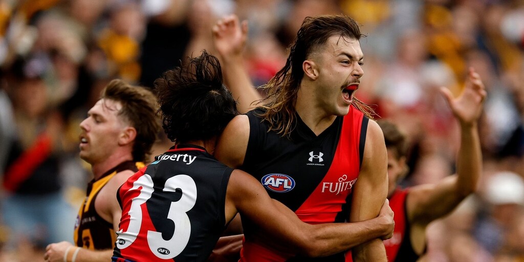 Tough calls loom as key Essendon Bombers Sam Draper Jake Stringer push for recalls - Vimarsana News