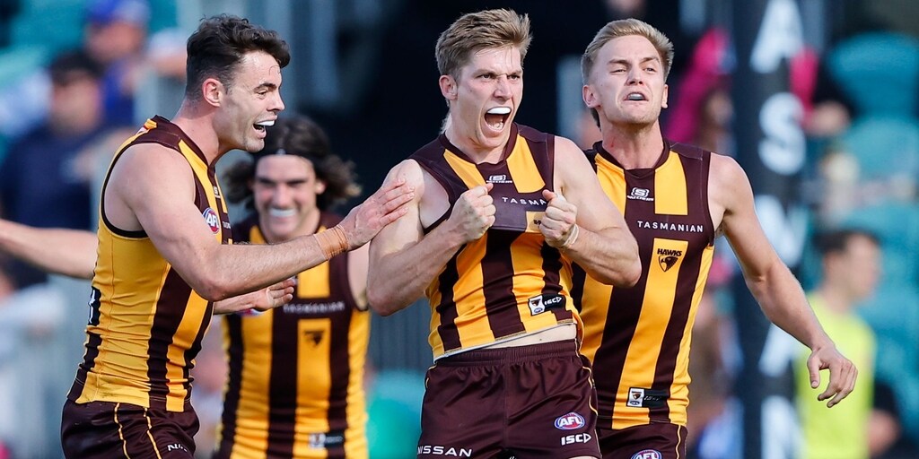 Hawthorn Hawks hold off North Melbourne Kangaroos to end Alastair Clarkson's unbeaten start - Vimarsana News
