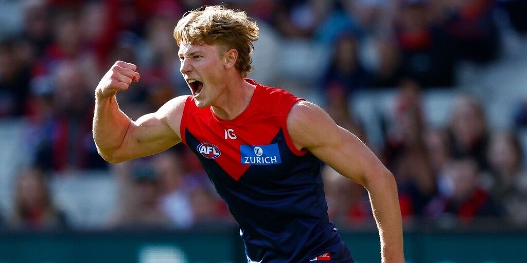 Worth the wait: Big Melbourne Demon Jacob van Rooyen off the leash in stunning debut - Vimarsana News