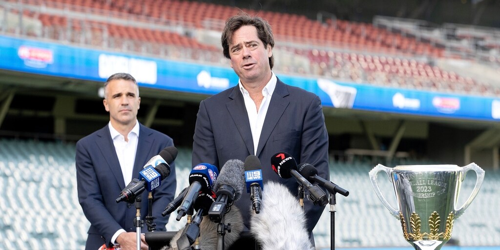 AFL trying to hunt down racist abusers: CEO Gillon McLachlan - Vimarsana News