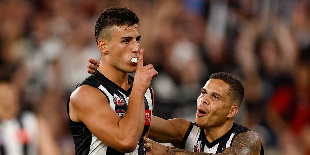 Comeback Collingwood Pies salute against Essendon in front of record Anzac Day crowd - Vimarsana News