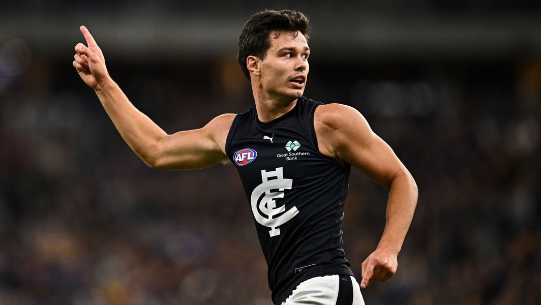Son of a gun re-signs with Blues until end of 2025