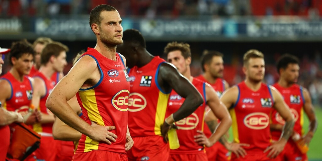 Stuart Dew praises 'effort, competitiveness and heart' of Gold Coast as key back Charlie Ballard escapes serious injury - Vimarsana News