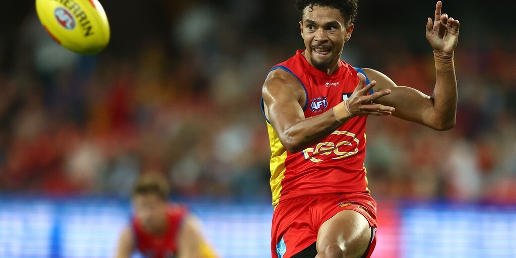 How six touches could spark young Gold Coast Sun's Malcolm Rosas Jnr season - Vimarsana News