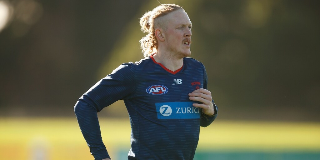 'He was in a pretty bad way': Melbourne Demons star Clayton Oliver's infection detailed - Vimarsana News
