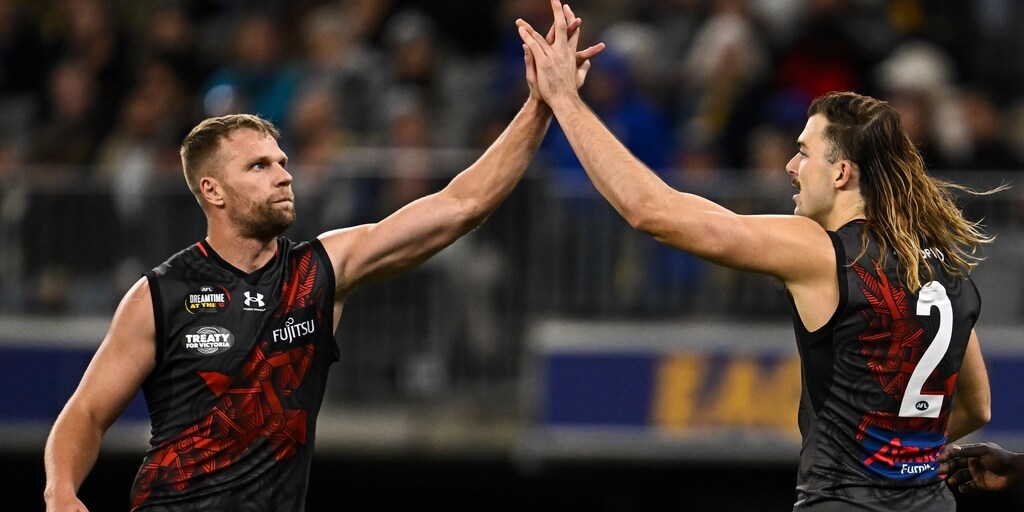 Essendon Bombers pair Sam Draper, Jake Stringer to resume full training in January after injury-hit years - Vimarsana News