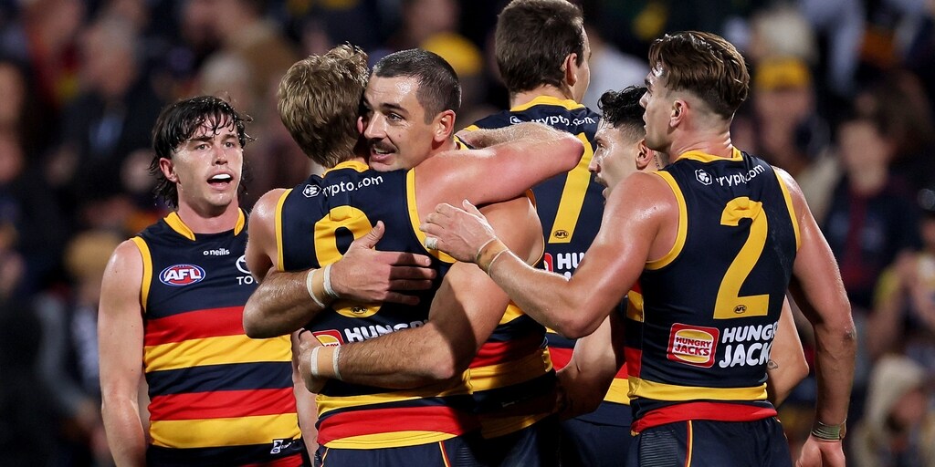 'Fairytale' milestone for Crows sharpshooter Taylor Walker, West Coast Eagles 'in the pit' - Vimarsana News
