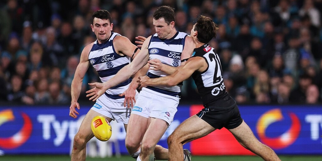 'Incapacitated' Patrick Dangerfield sent to hospital after heavy knock in Geelong v Port Adelaide - Vimarsana News