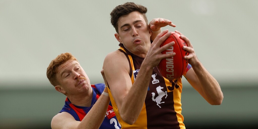 From local footy to AFL in 12 months: Hawks to unveil 200cm rookie - Vimarsana News