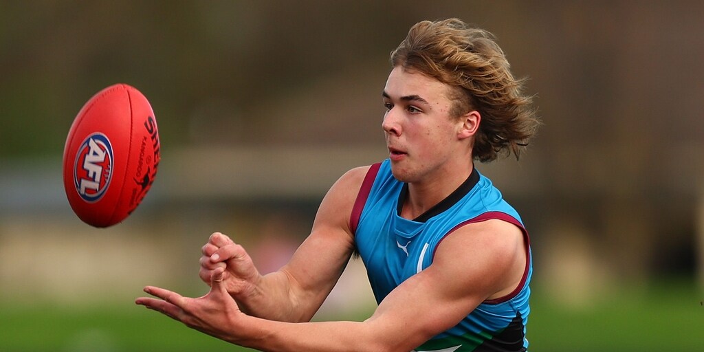 Dad's old-school advice that's stuck with draft gun Riley Sanders - Vimarsana News