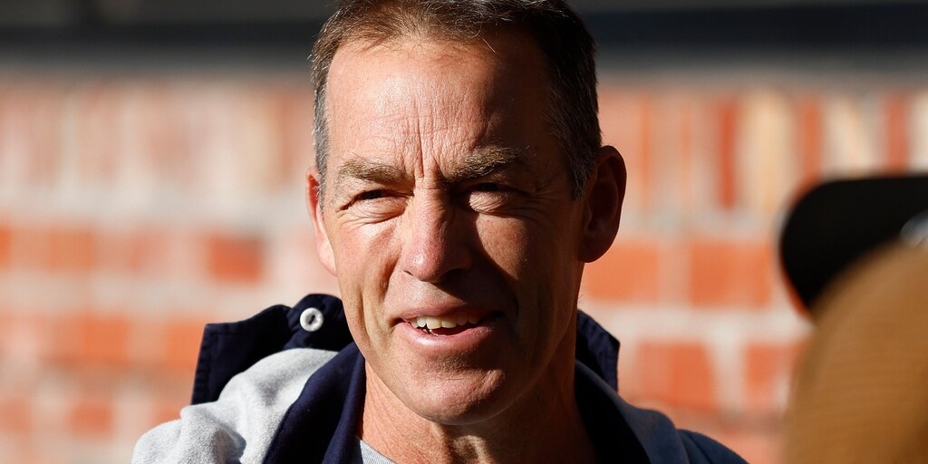 North Melbourne Kangaroos confirm Alastair Clarkson's return to full-time coaching duties - Vimarsana News