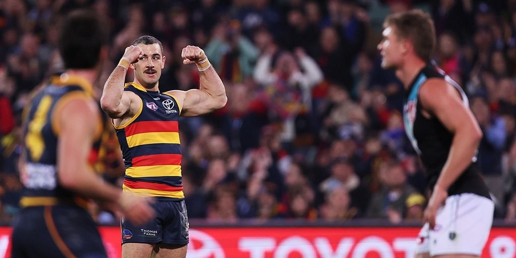 Showdown boilover: Taylor Walker boots seven as Adelaide Crows slay Port Adelaide Power - Vimarsana News