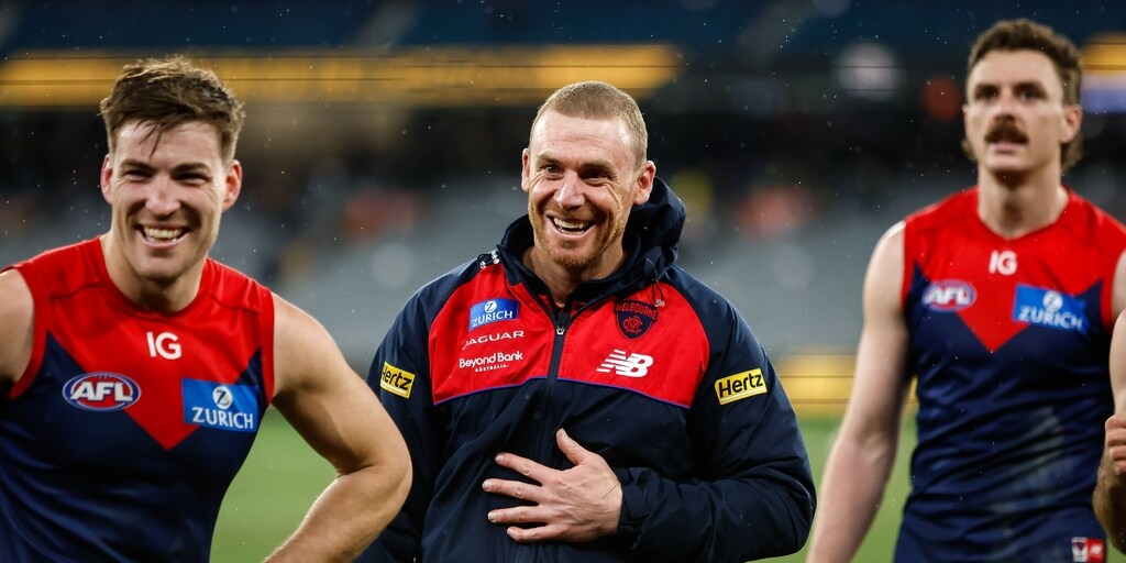 Melbourne Demons coach Simon Goodwin signs two-year contract extension - Vimarsana News
