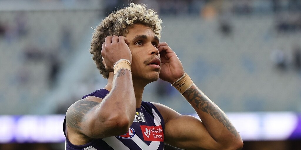 Fremantle Dockers' 'frustrating' wait on Liam Henry signature, can Matt Taberner bounce back? - Vimarsana News