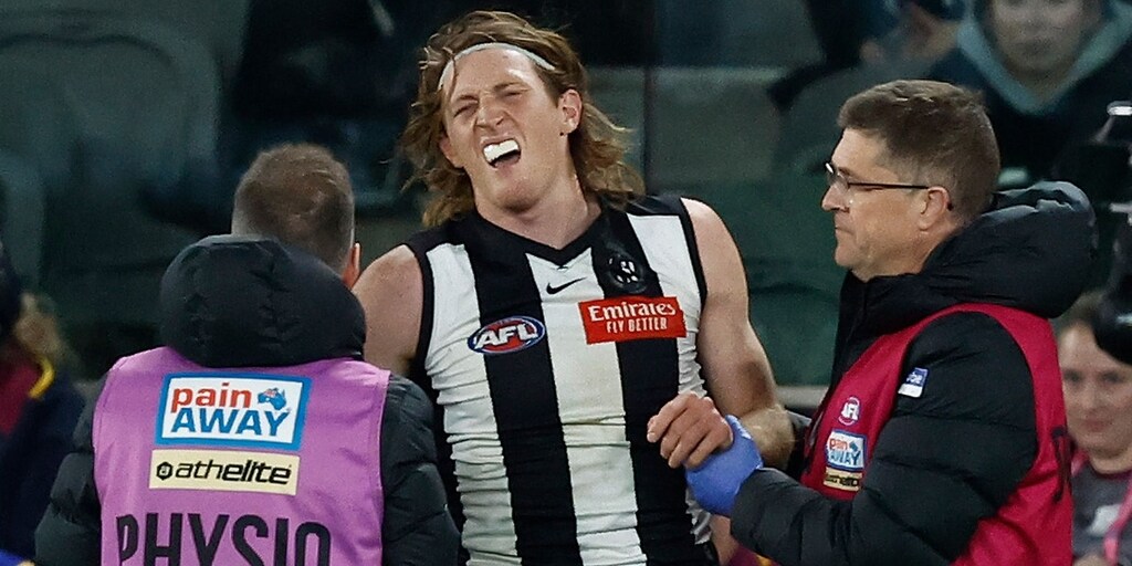 Pies lose key back Nathan Murphy for Bombers bout, forward Ash Johnson leaves track early - Vimarsana News