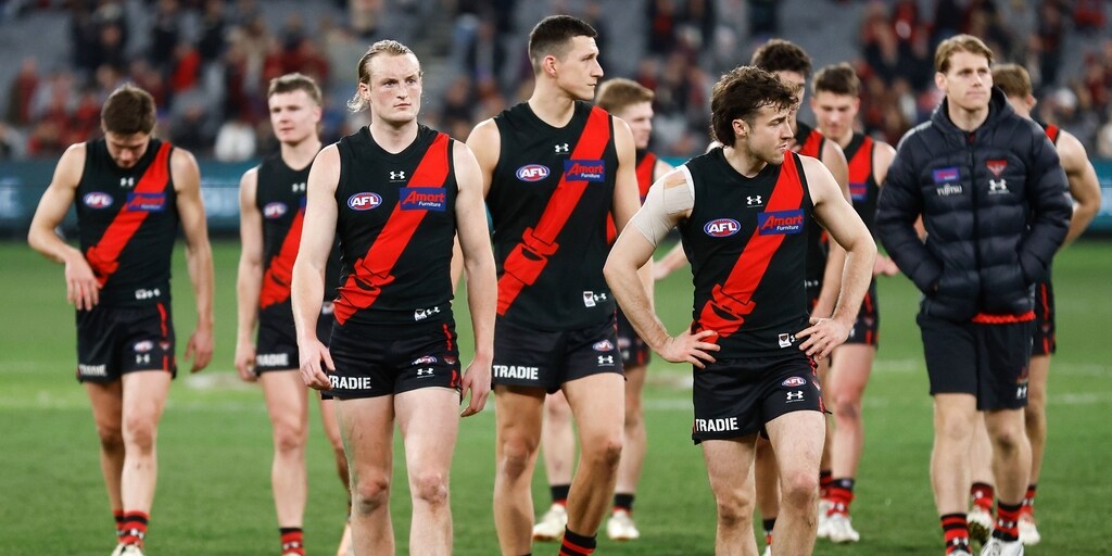 'Mediocre' Essendon Bombers challenged to improve, forward Jake Stringer undergoes surgery - Vimarsana News