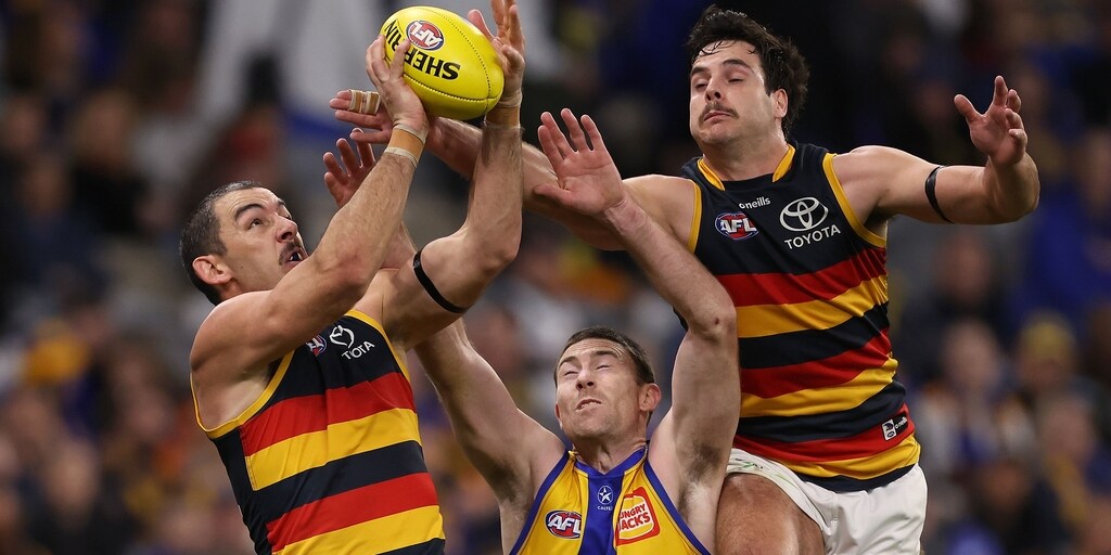 Taylor Walker-inspired Adelaide Crows hand West Coast Eagles second wooden spoon - Vimarsana News
