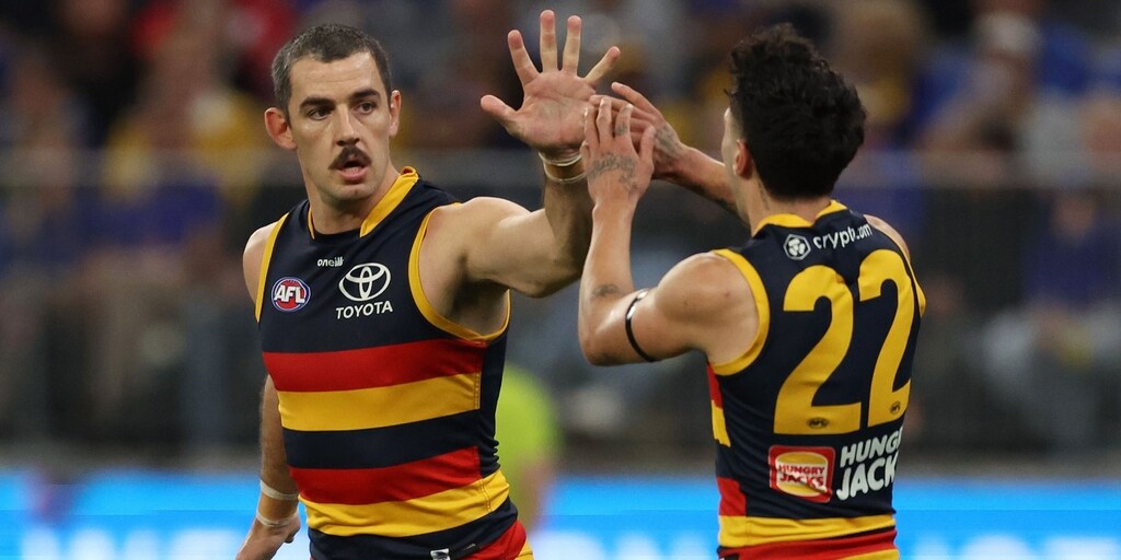 Adelaide Crows hopeful over veteran forward Taylor Walker's fitness for Gold Coast Suns clash - Vimarsana News