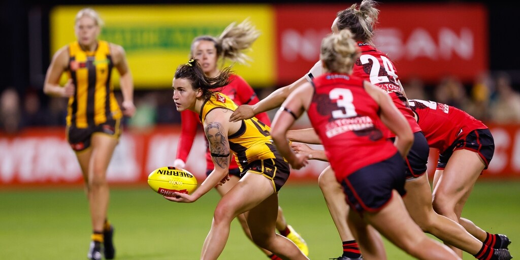 MATCH REVIEW: Hawthorn Hawks mid Tamara Smith cops one-game ban, four players fined - Vimarsana News