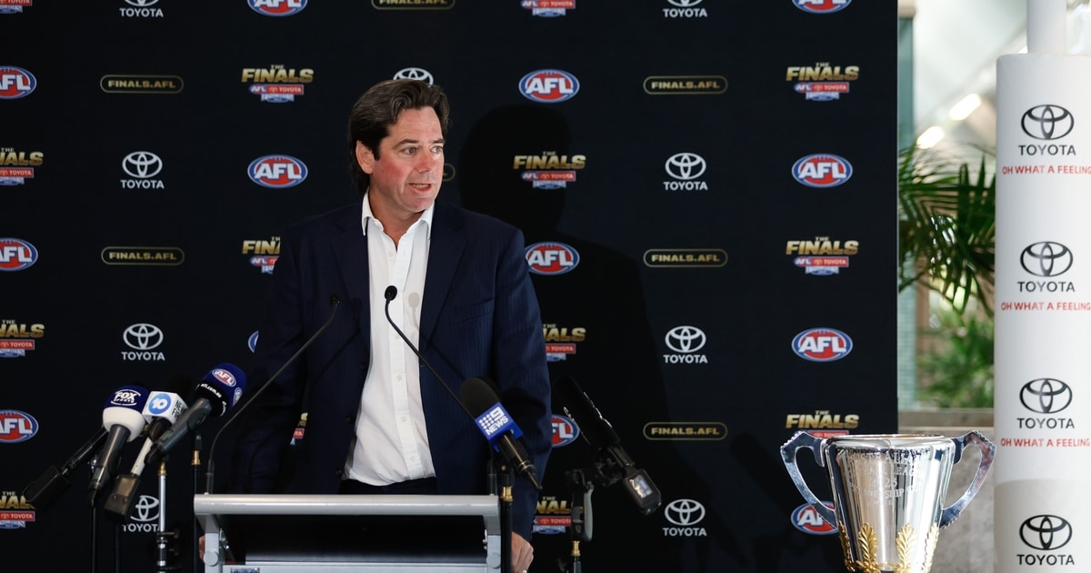 AFL CEO Gillon McLachlan backs score review changes, prefinals bye AFL CEO Gillon McLachlan backs score review changes, prefinals bye