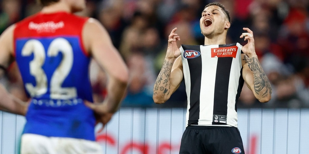 Collingwood Magpies hold off Melbourne Demons' late charge to book prelim spot - Vimarsana News