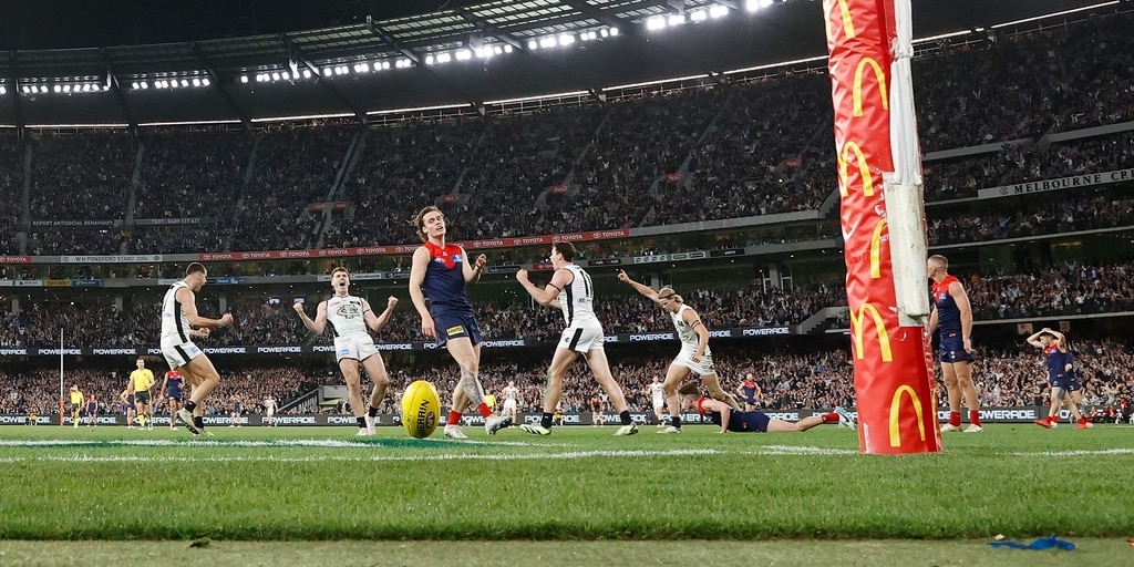Bolt from the Blue: Match-winning passage creates new Carlton heroes - Vimarsana News