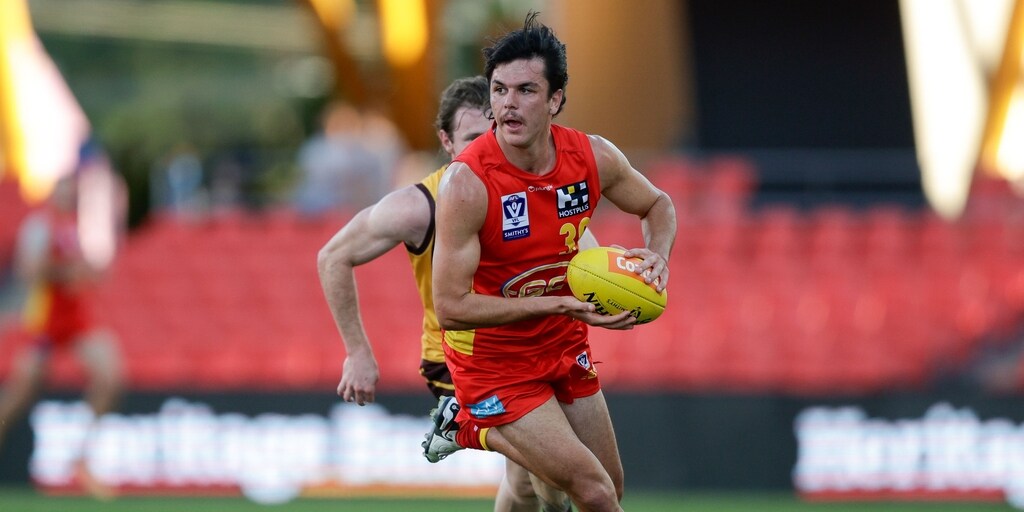 AFL bans new Carlton Blues recruit Elijah Hollands for illicit drugs policy breach - Vimarsana News