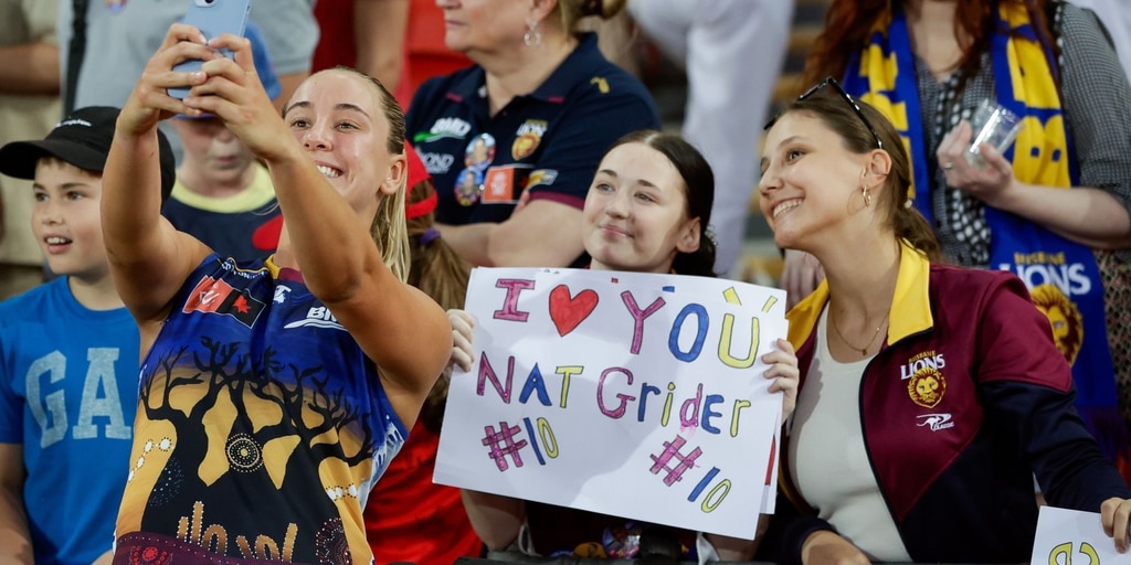 In enemy territory: Brisbane Lions aim to tame 'pro-North' crowd in AFLW GF - Vimarsana News