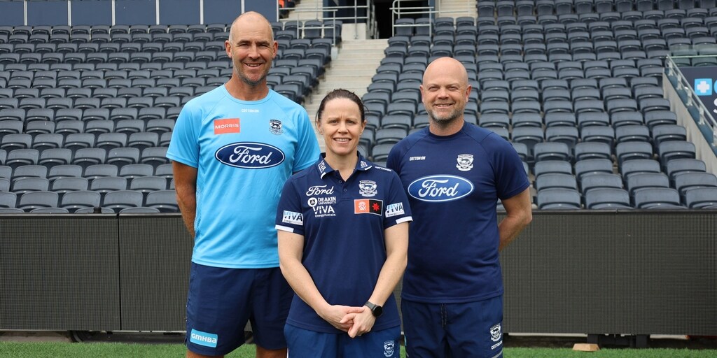 Geelong Cats mentor Elise Coventry claims prestigious women's coaching scholarship - Vimarsana News